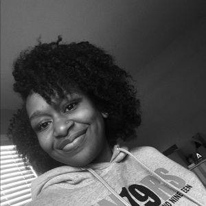 Meet your Posher, Aliya